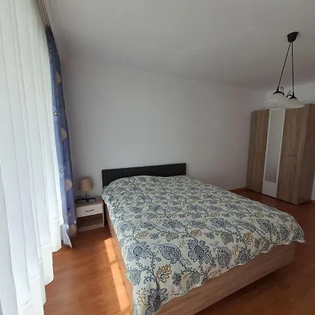 Апртамент Чайка Бл.17 Varna
